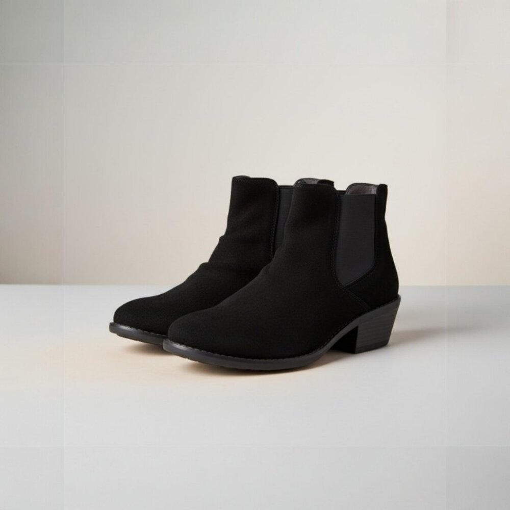 Euro Soft Black Suede Ankle Boots 6M